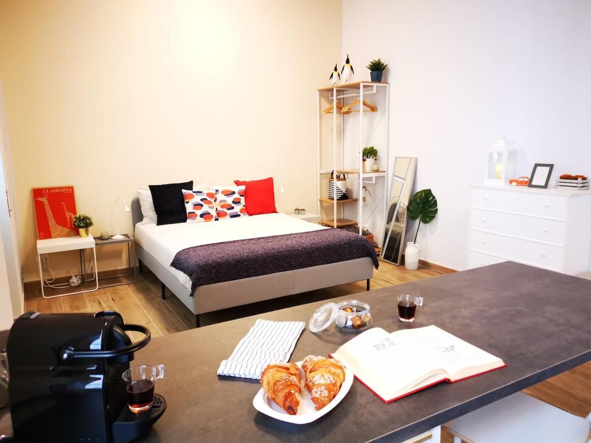 Cozy 50 Meters From The Metro * Milano