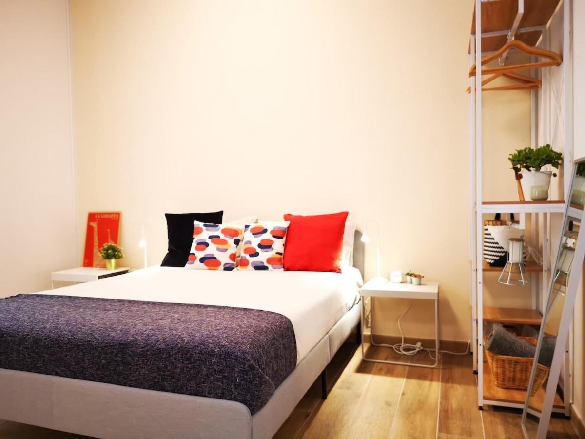 Cozy 50 Meters From The Metro Milano